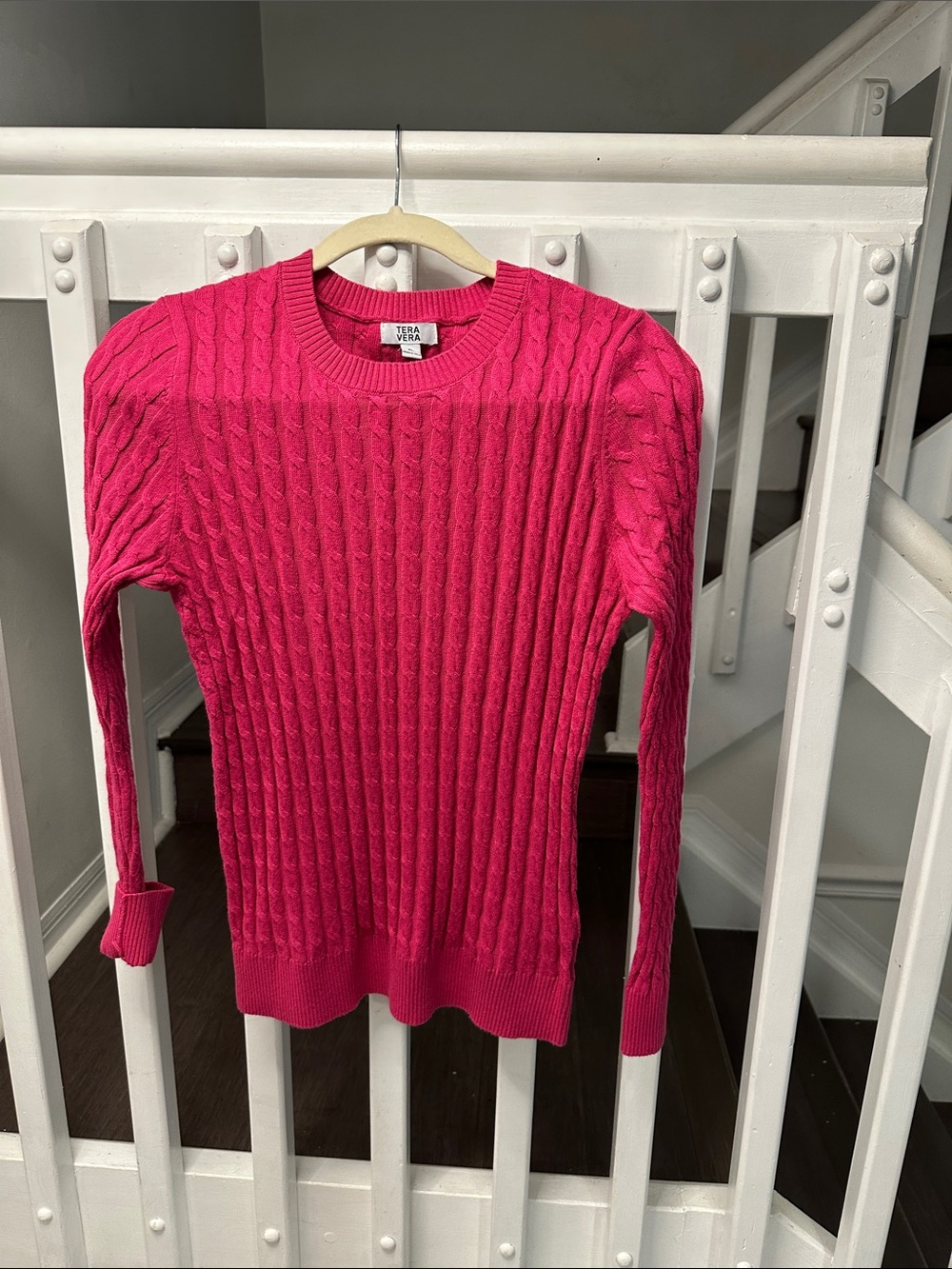Women's Cable Knit V-Neck Sweater - Hot Pink